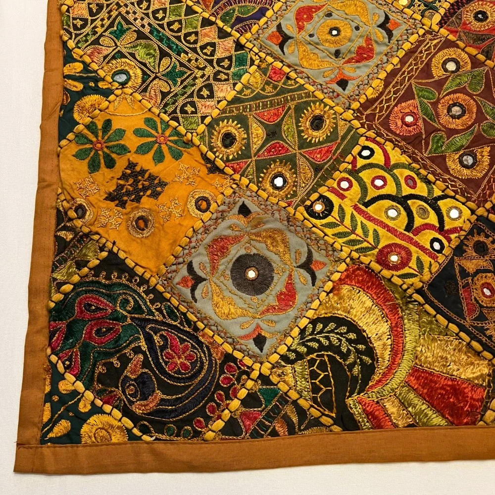 Vintage Indian Sari Patchwork Tapestry Wall Hanging Embroidered Mirror 60x40